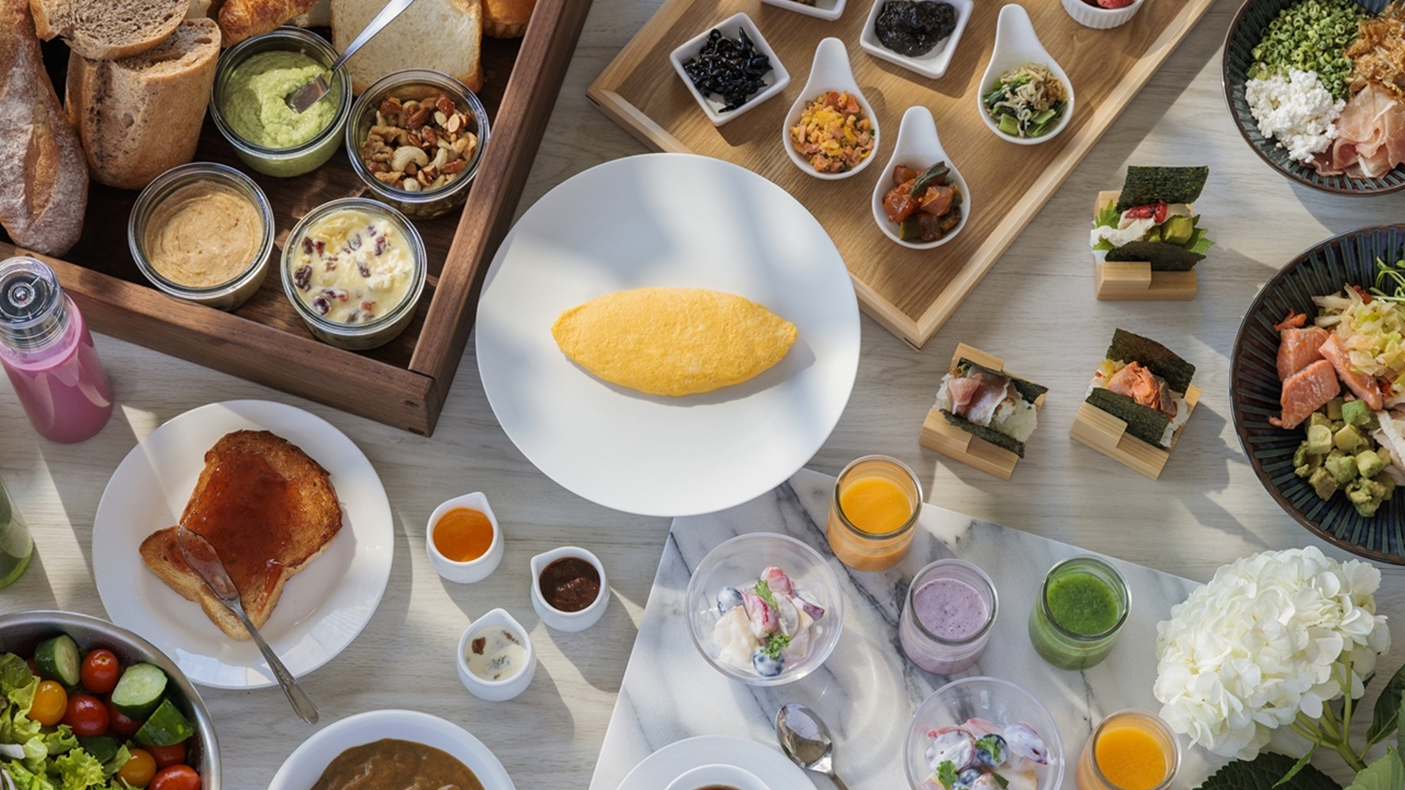 リニューアルした朝食ブッフェでは、厳選された10のシグネチャーメニュー &ldquo;THE 10&rdquo;が登場。