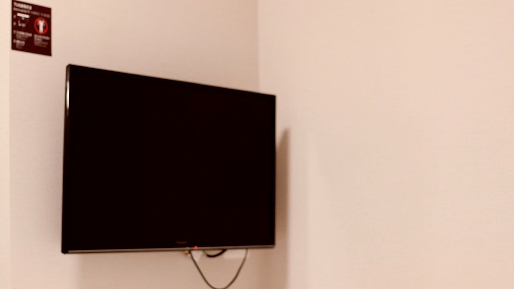 客室テレビ　32インチ（HDMI対応）