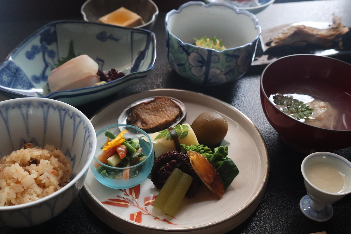 【直前割プラン】直前のご予約で人気の「京風飛騨懐石プラン」が５００円ＯＦＦ！（前日１８時まで予約可）