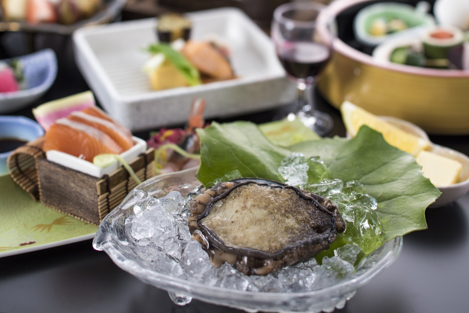 5月6月限定【あわびの踊り焼きコース】