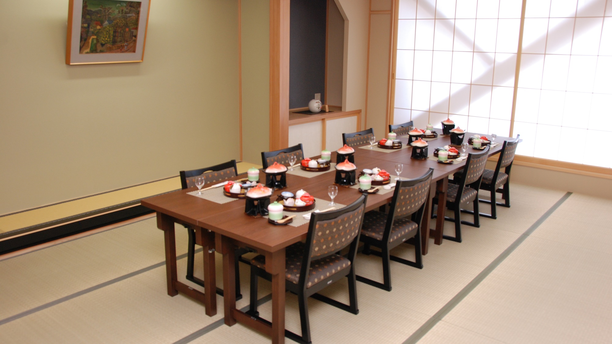 *【お食事処一例】プライベート感のある３階食事処。