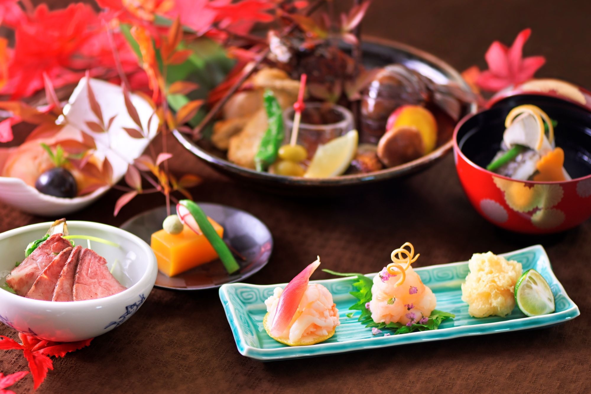 日本料理「綵」〜あやぎぬ〜9月〜12月限定☆秋の音連れ　伊勢海老　錦秋会席プラン【1泊2食】
