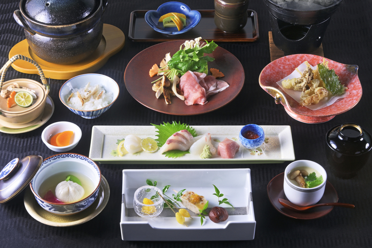 日本料理「綵」〜あやぎぬ〜　９月〜１１月限定☆松茸会席料理付プラン【1泊2食】