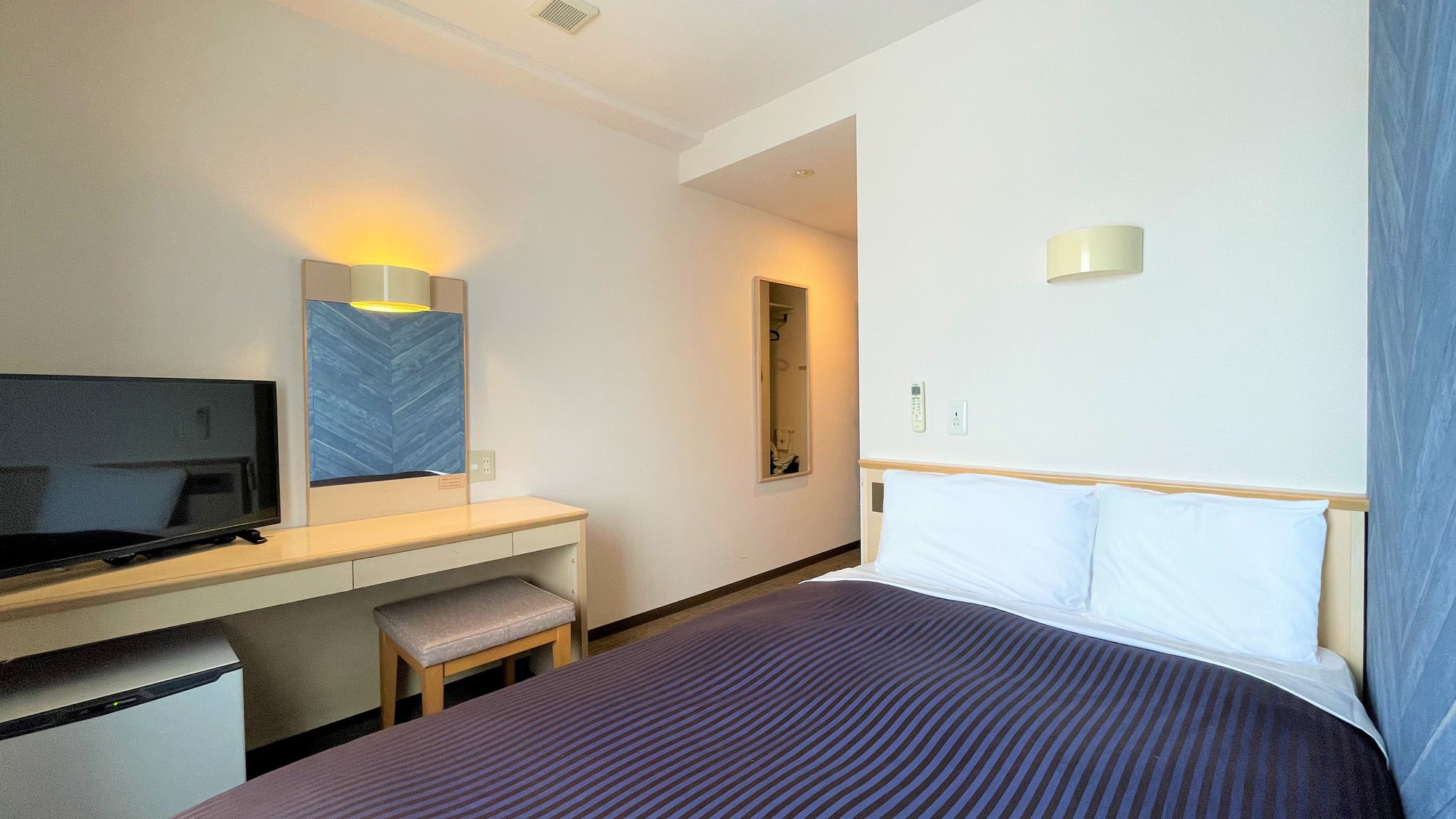 □禁煙□セミダブル／12平米／朝食無料／無料高速wifi