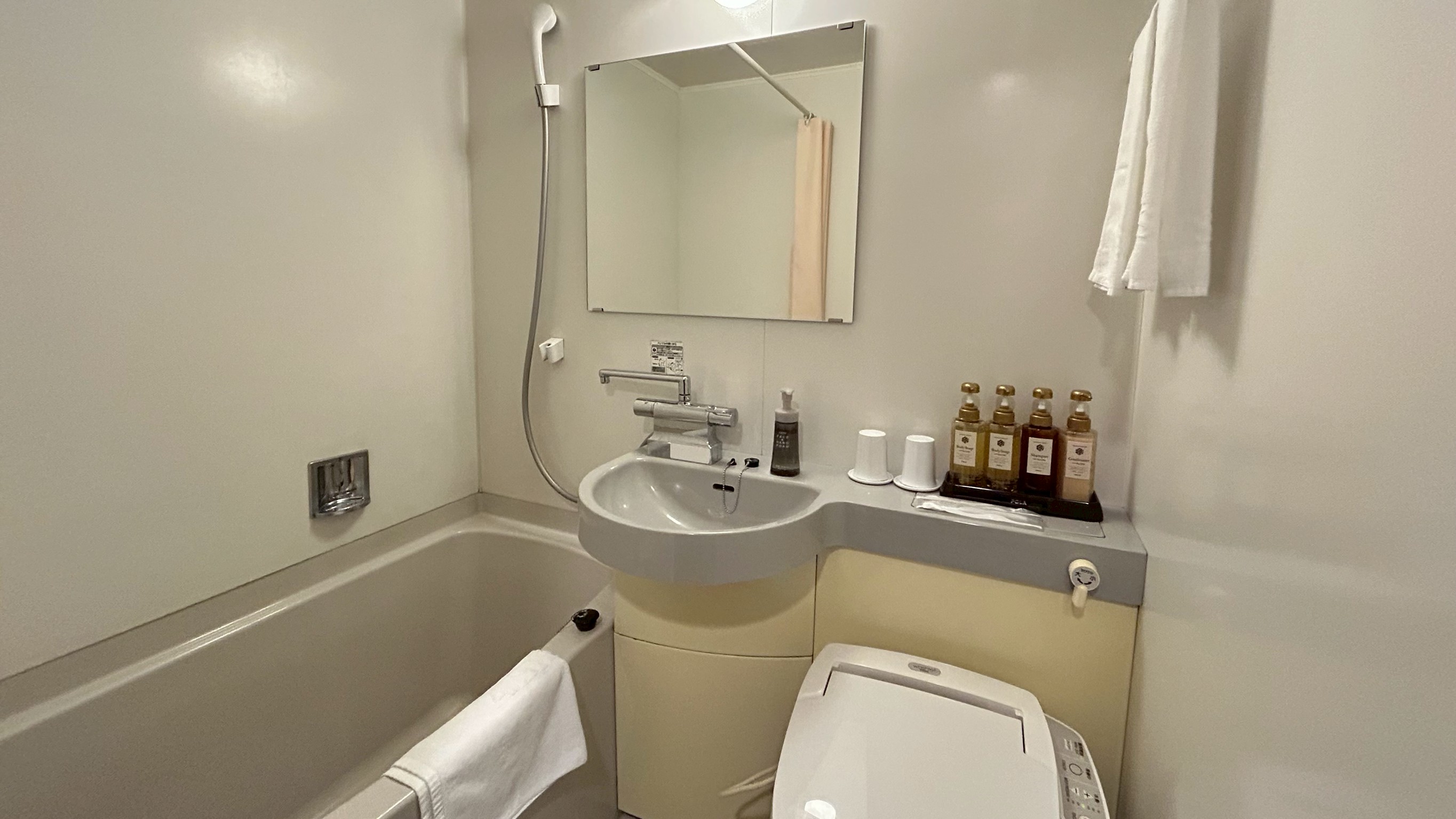 ■【ユニットバス】ウォシュレット付きトイレ