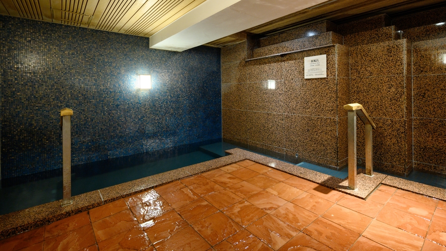 ■1F大浴場（地下）「豊雅殿」水風呂／サウナの後はひんやりとした水風呂を（イメージ）