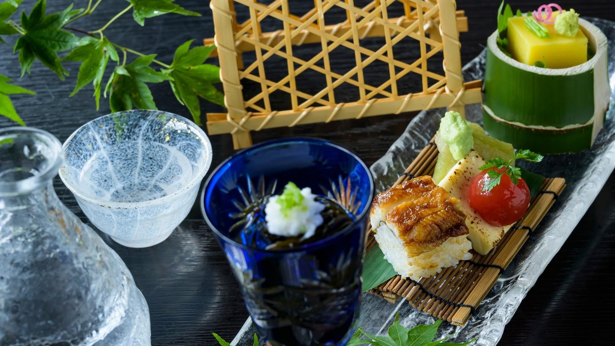 【夏の特典付〇旬彩会席】冷たいスイカでお出迎え〜鳥取和牛・鮑ほか夏を愉しむ山陰の美食〜三朝温泉夏祭り
