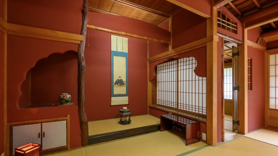 四季折々の自然を愉しむ眺望抜群の最上階のお部屋【梅の間】