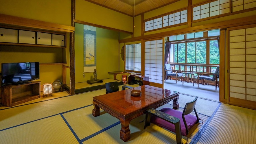 日本建築の粋を感じる寛ぎの客室【桜の間】