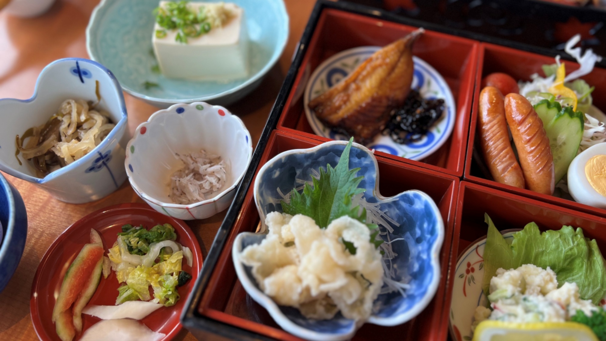 【朝食一例】定番メニューはもちろん、長崎の伝統料理・湯かけ鯨など竹崎ならではの料理を楽しめます！