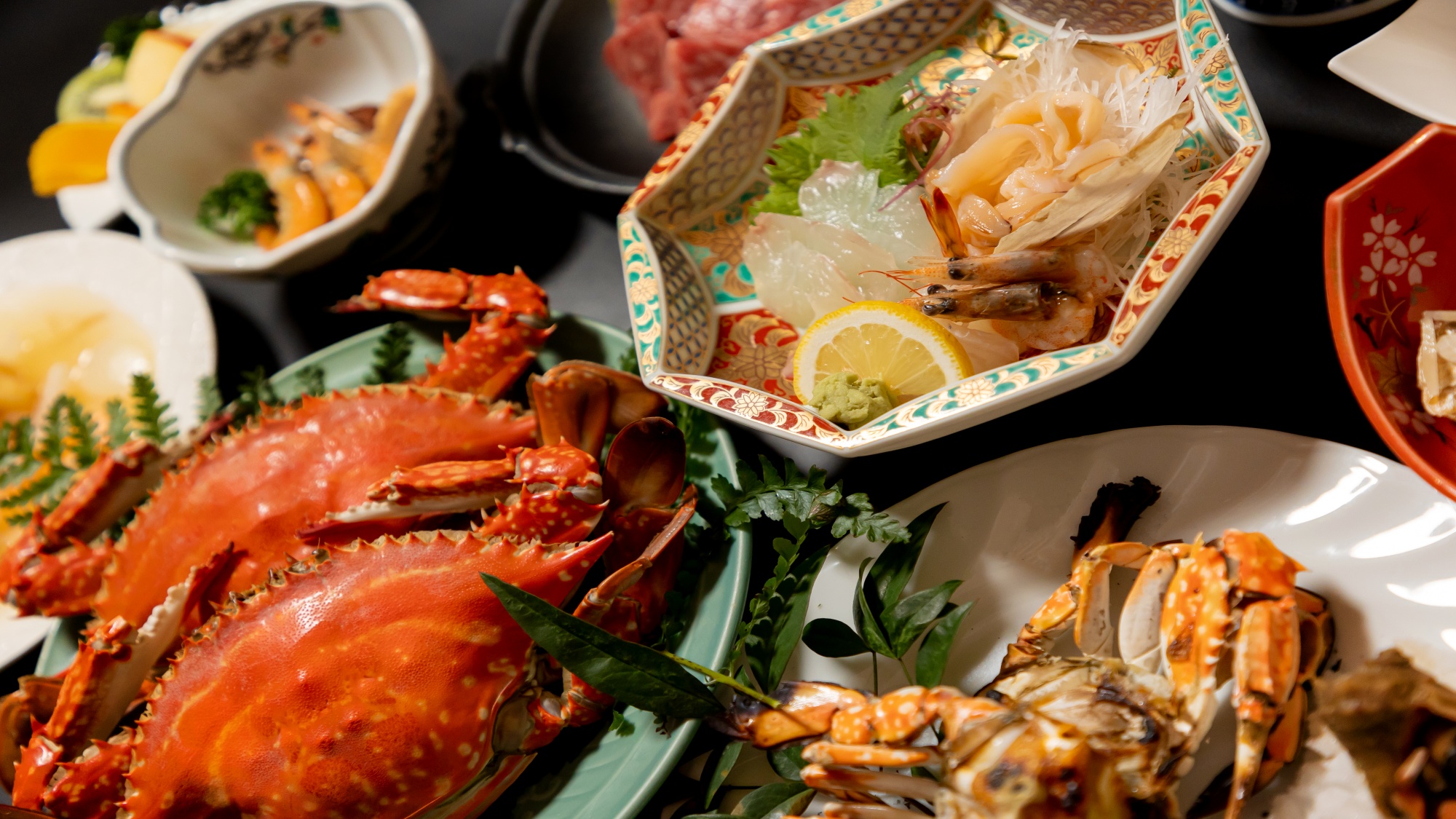 【夕食一例】グレードアップでは元漁師の社長が選りすぐった有明海の海の幸をボリューム満点でご提供◎