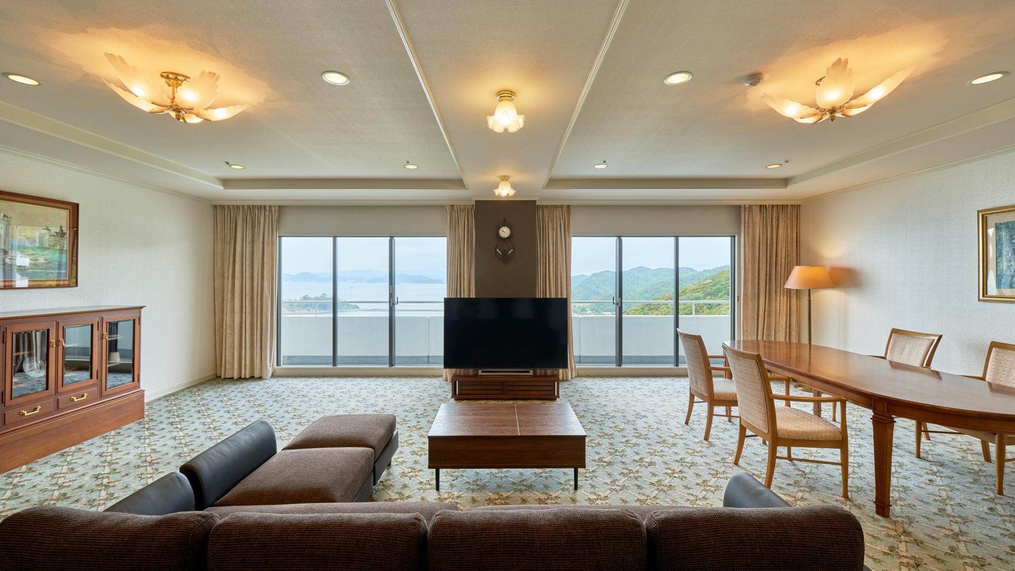 クラシックデラックススイート洋室　海側