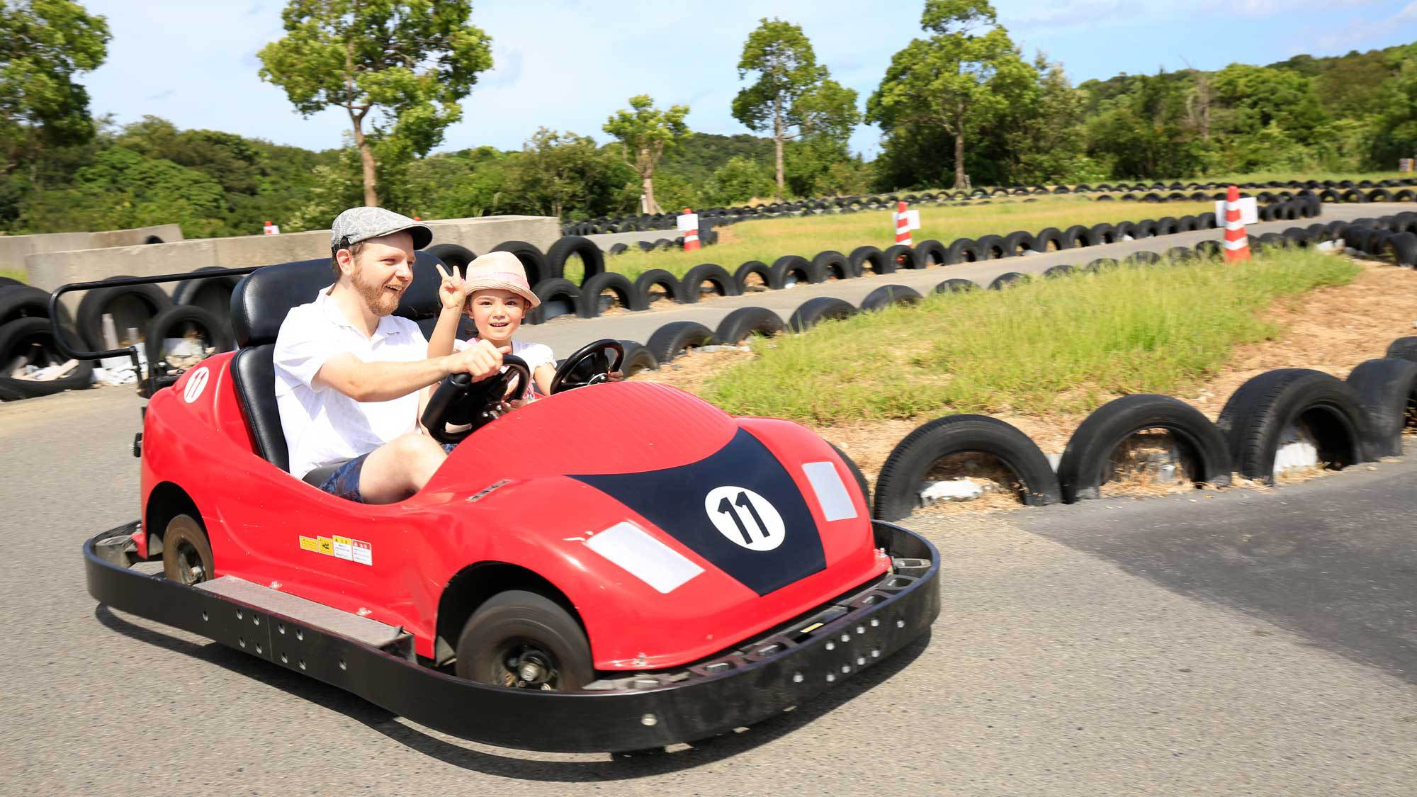 【淡路ファームパークイングランドの丘】お子様とゴーカートに挑戦（ホテルよりお車で25分）