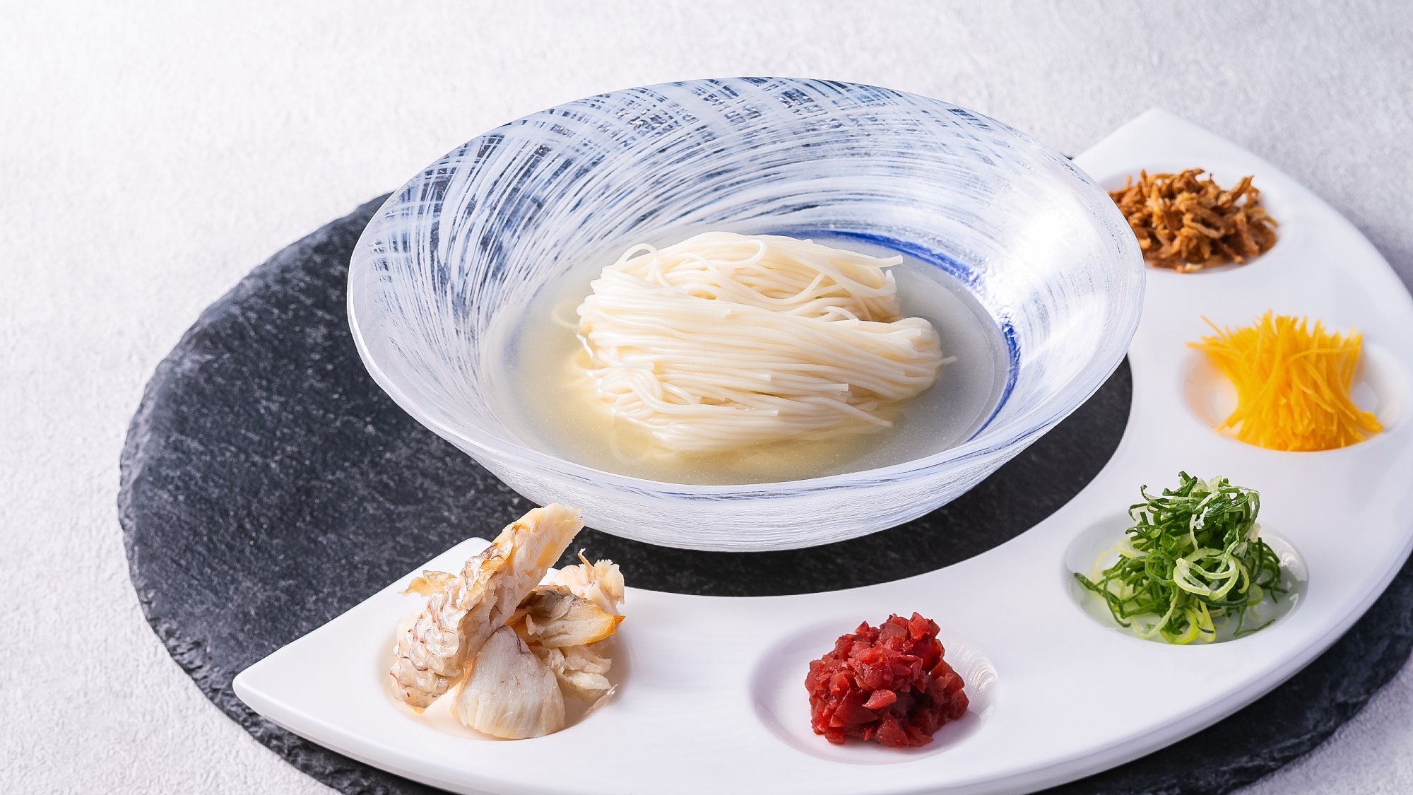 ＜Breakfast Buffet＞ローカルメニュー／淡路島手延べ鯛素麺 鯛だし 麺つゆ（冷）