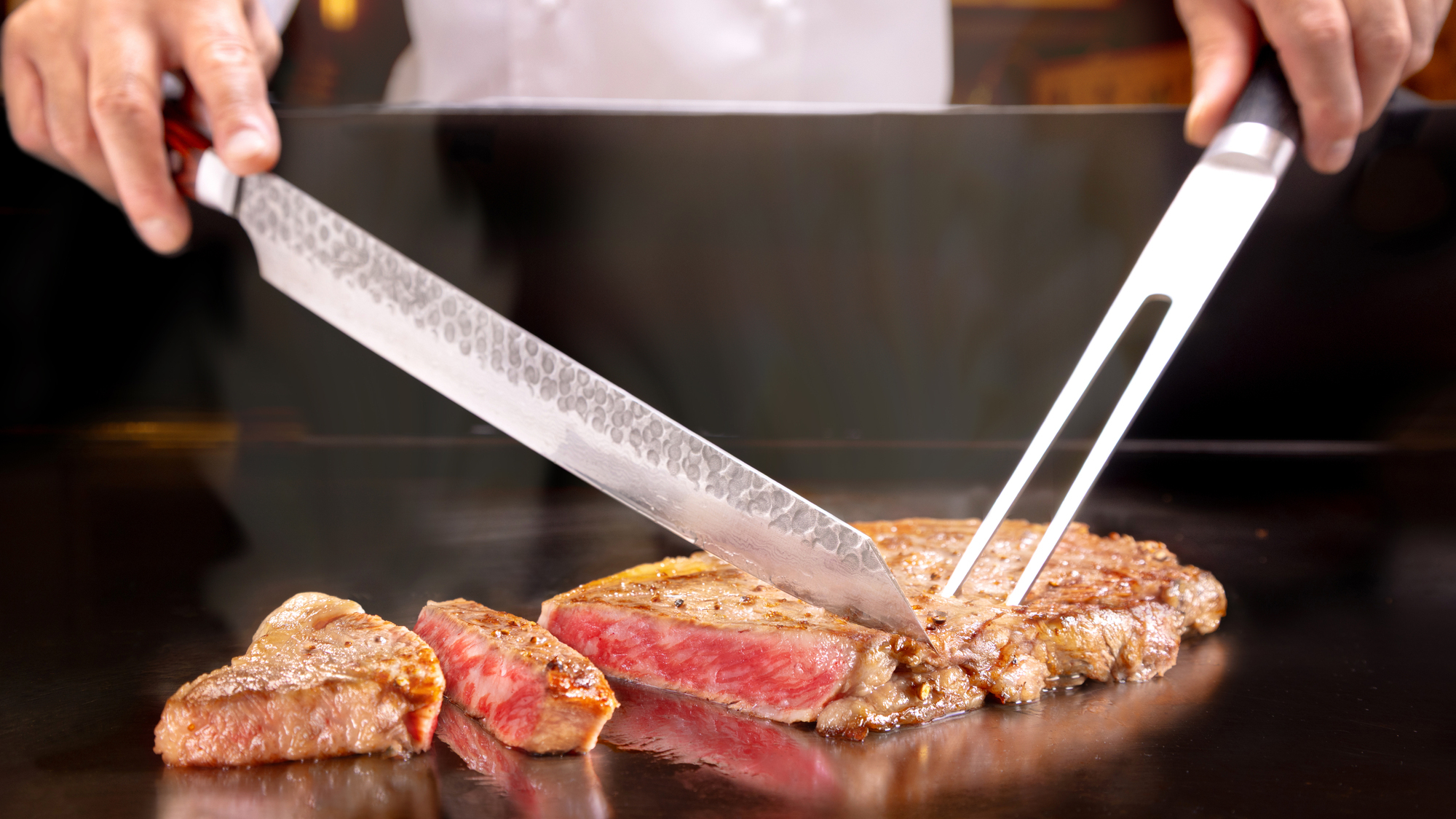 ＜Dinner Buffet期間限定メニュー＞淡路牛のステーキ
