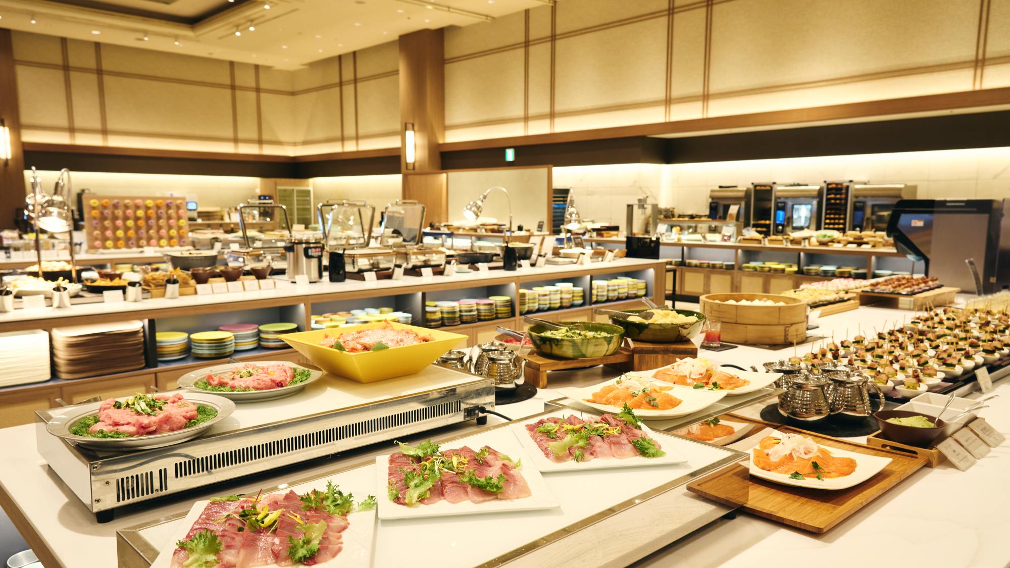 ビュッフェ食事イメージ