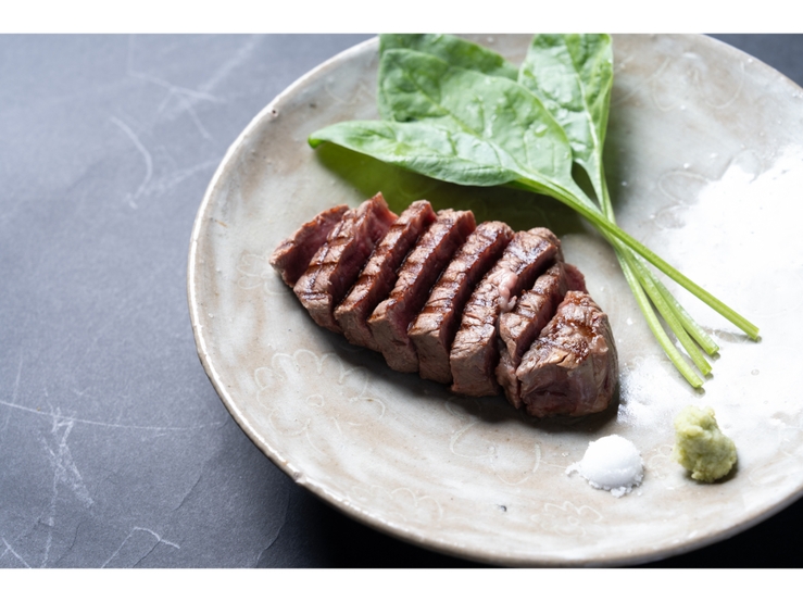 【全12品】豪華な伊豆の味覚！伊勢海老・鮑・伊豆牛から2品選べる＜1泊2食付＞