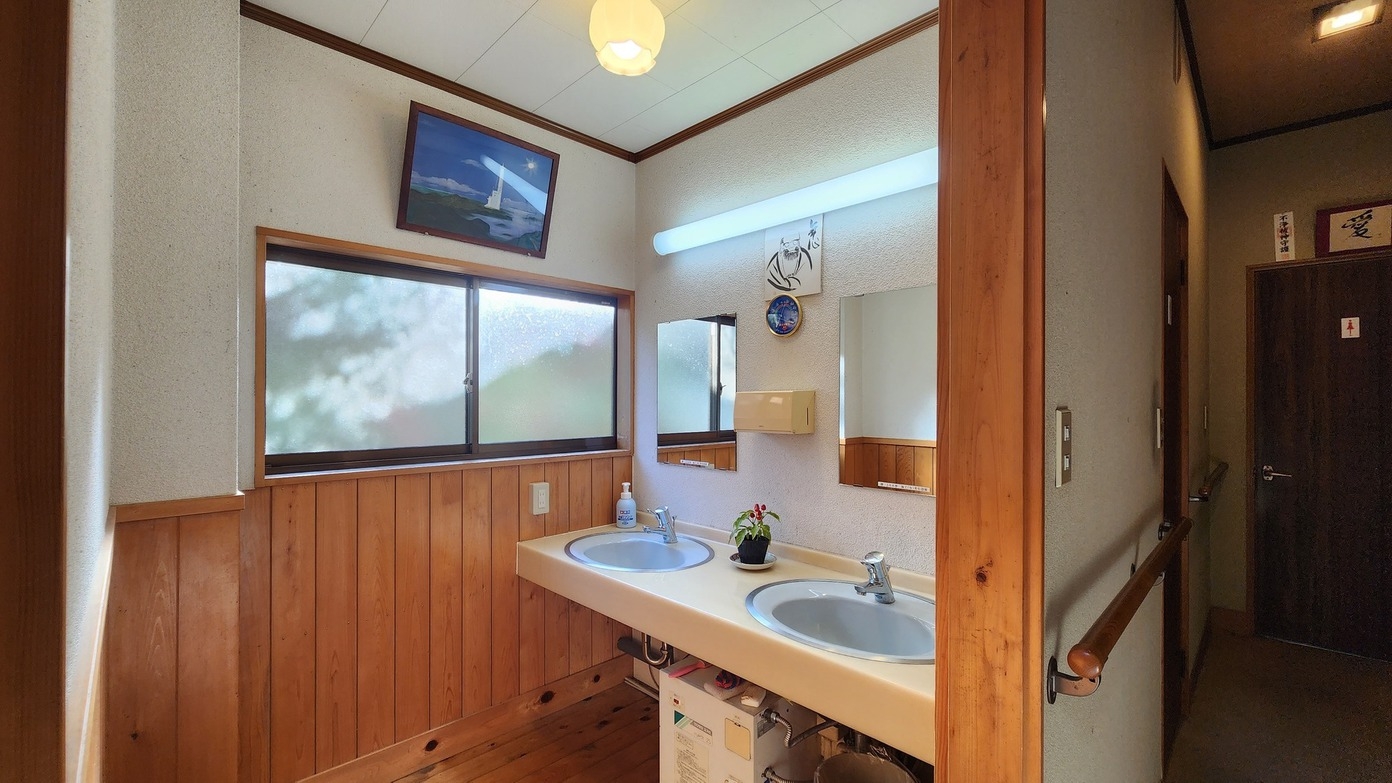 【素泊まり】食事は外で！観光やビジネスに便利な食事なしプラン