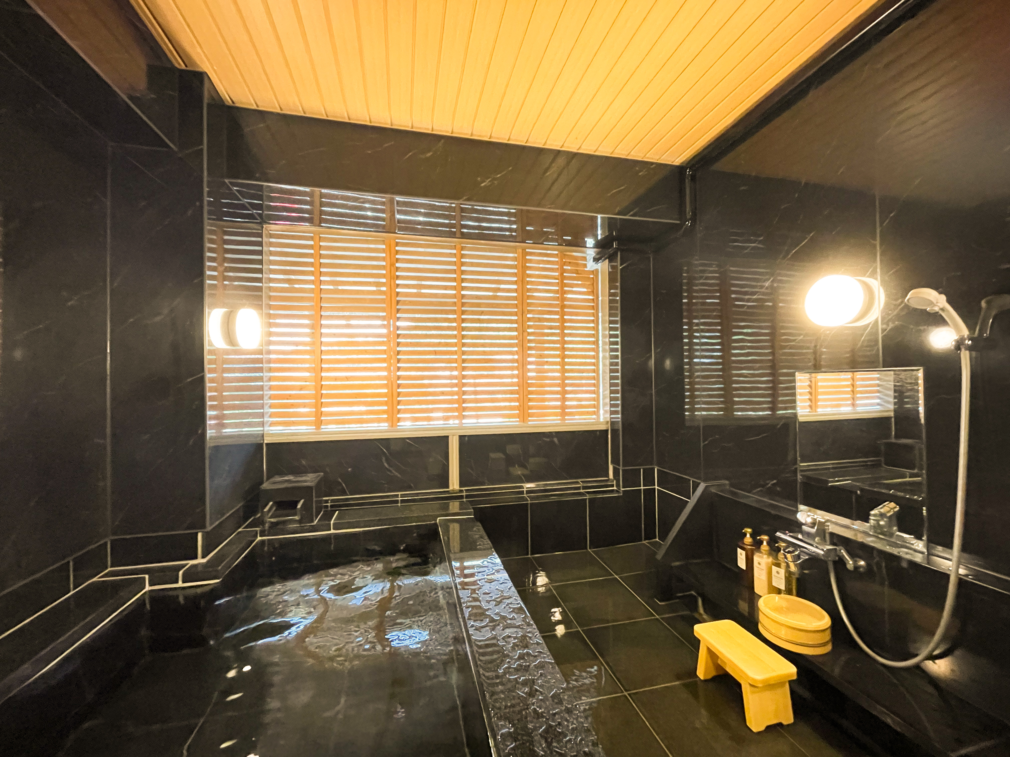 貸切風呂『幸福の湯』