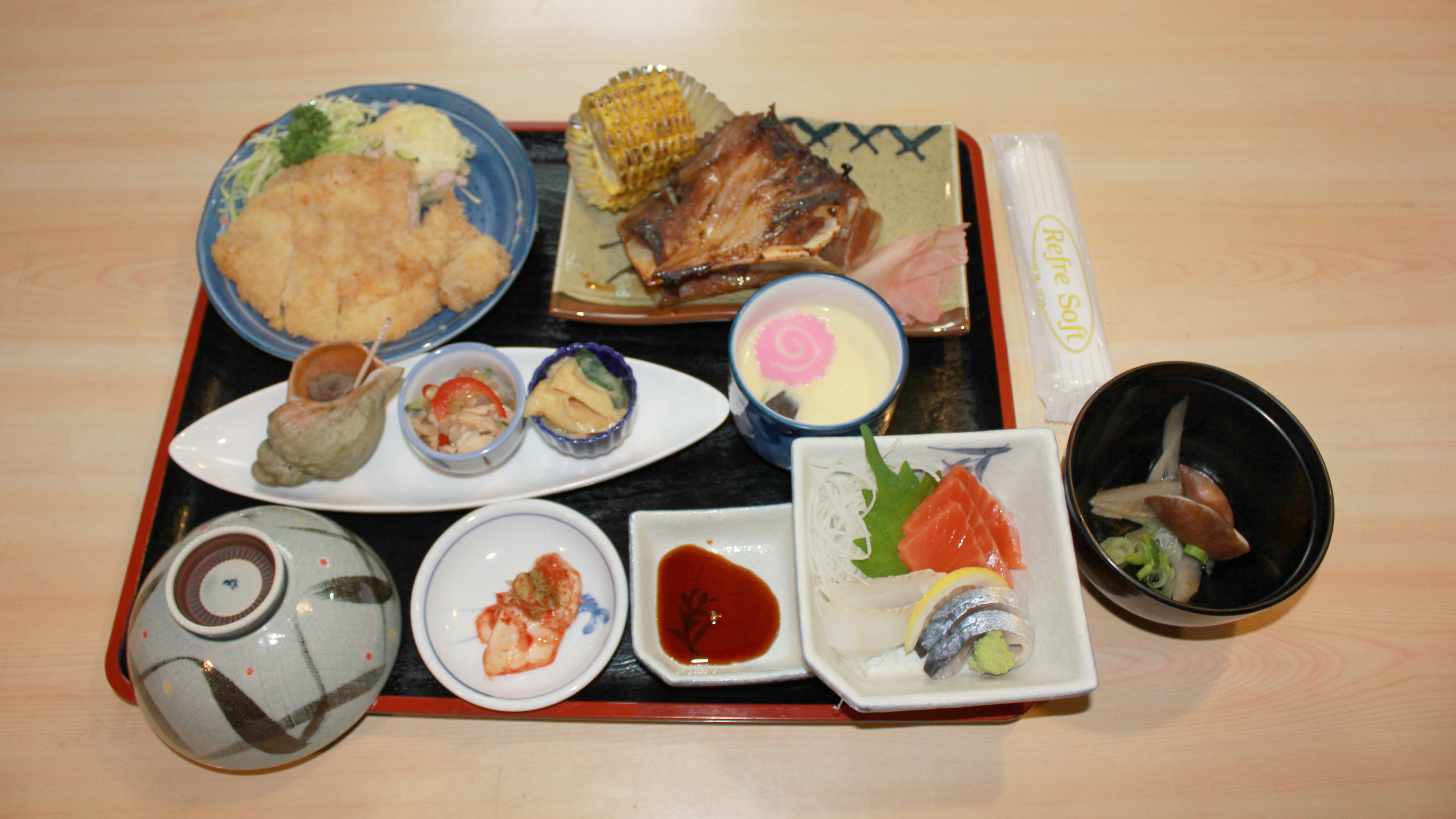 *【夕食例】家庭的＆ボリュームのあるお食事をご用意致します。