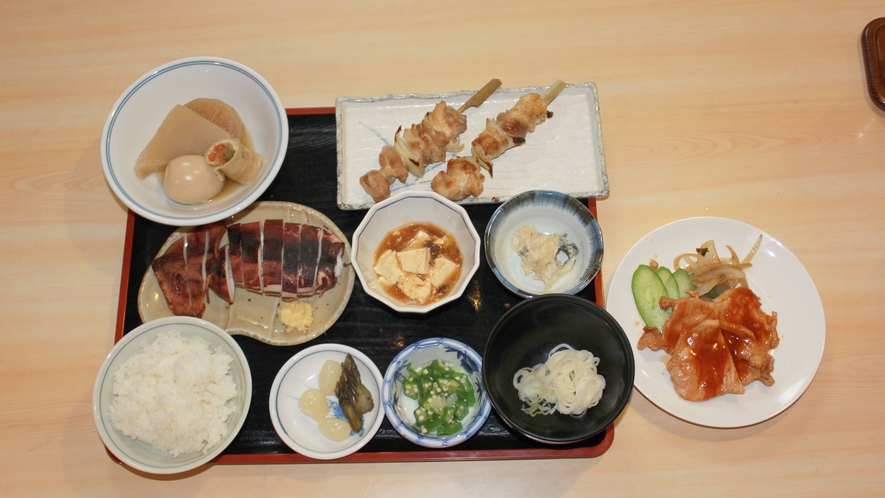 *【夕食例】メニューは日替わり！家庭的なお食事に舌鼓。