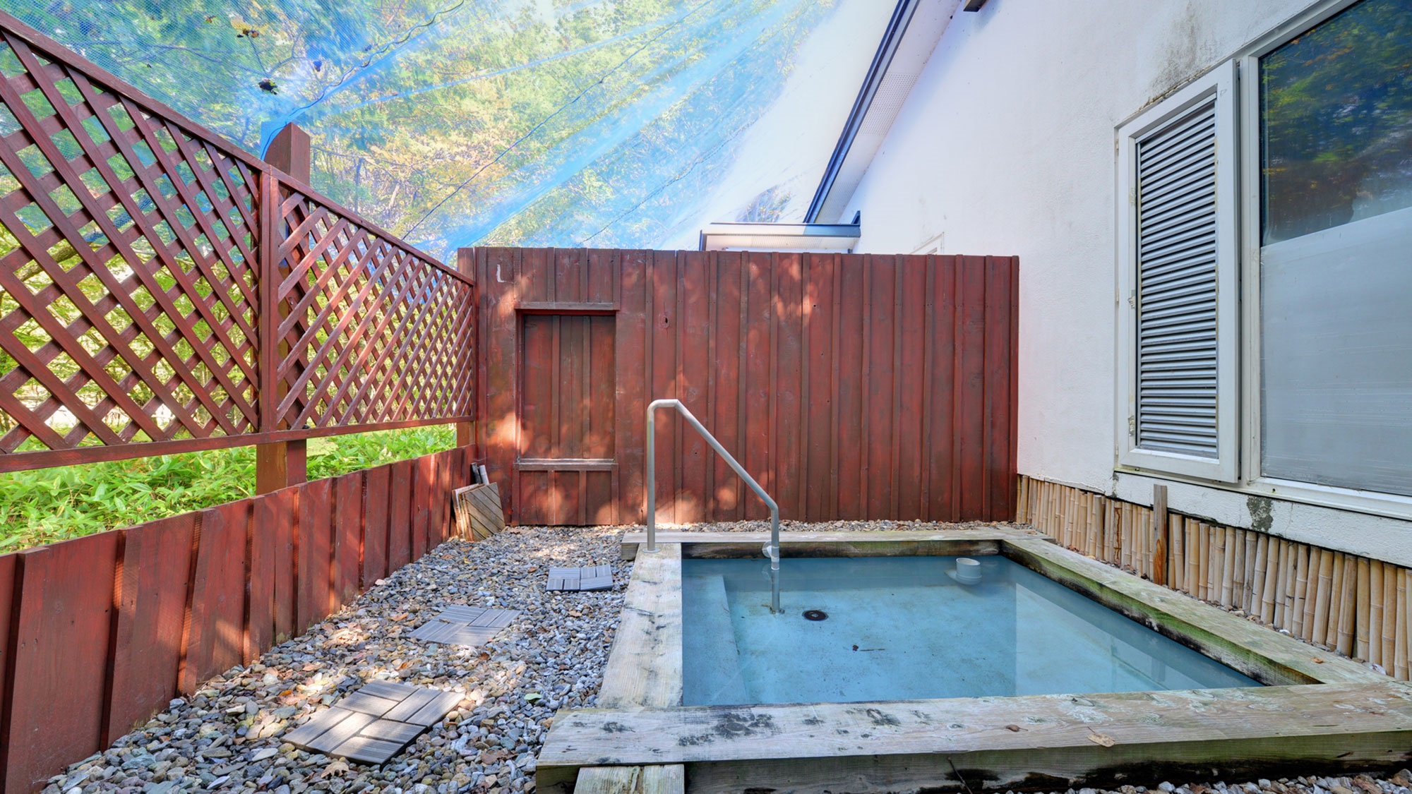 *露天風呂/自慢の露天風呂は24時間入浴ＯＫ！北海道の大地から吹く心地よい風と共にお愉しみ下さい。