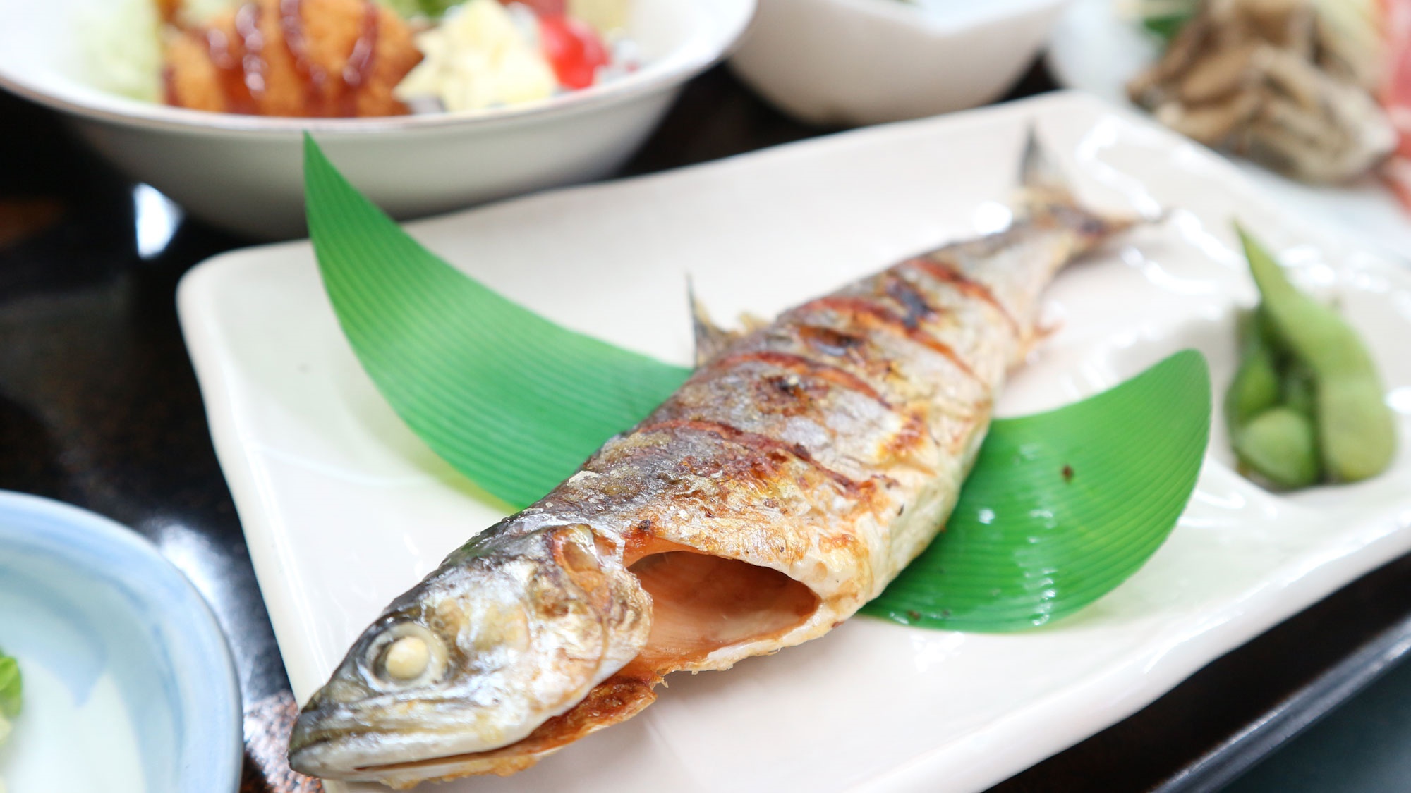 *夕食一例/焼き魚はふわふわの姫マスをご用意。