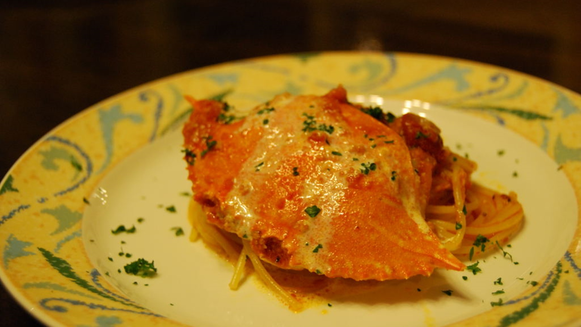 *【夕食（一例）】ワタリガニのパスタに舌鼓♪（料理一例）