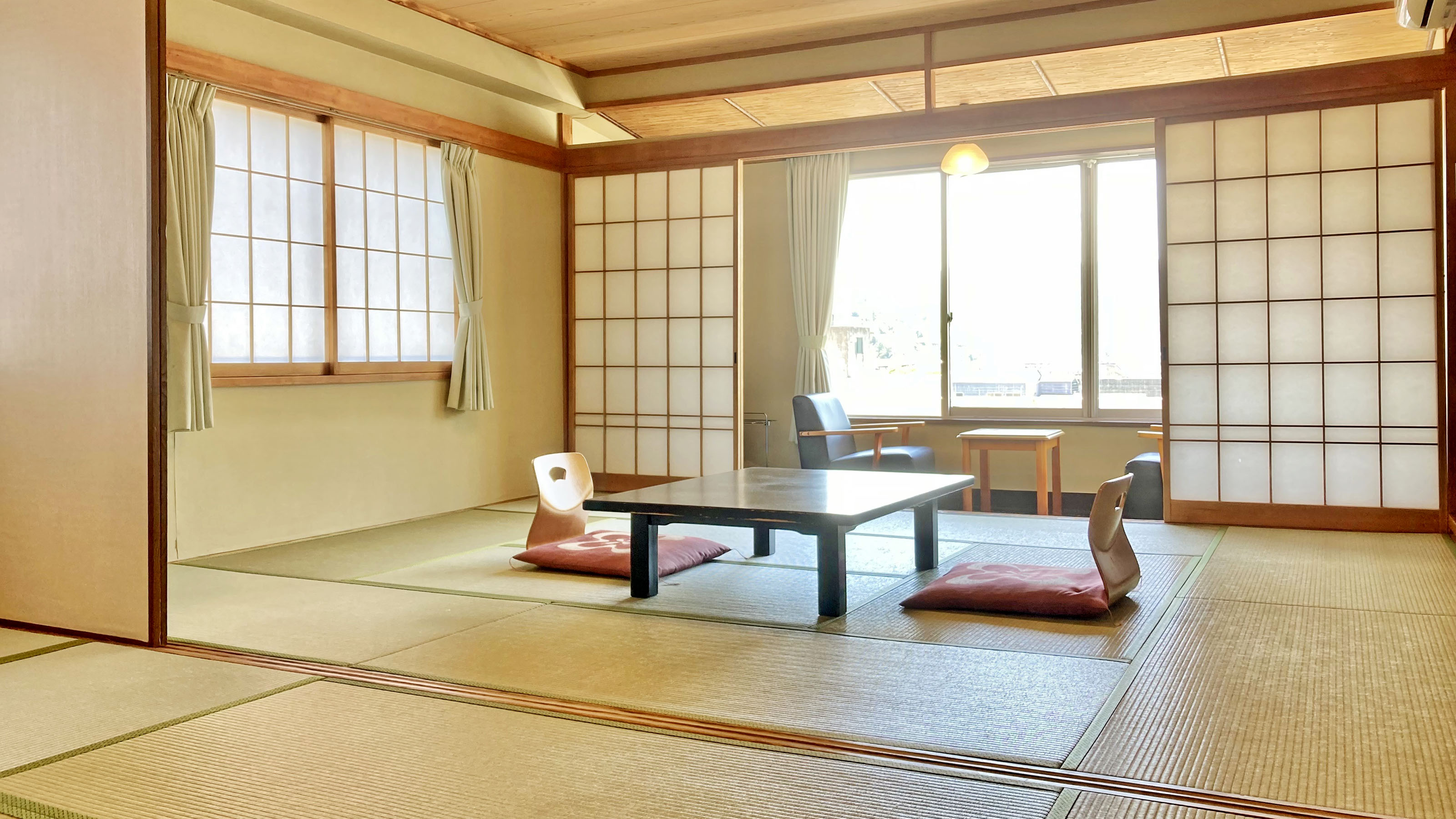 和室二間(アウトバス)一例