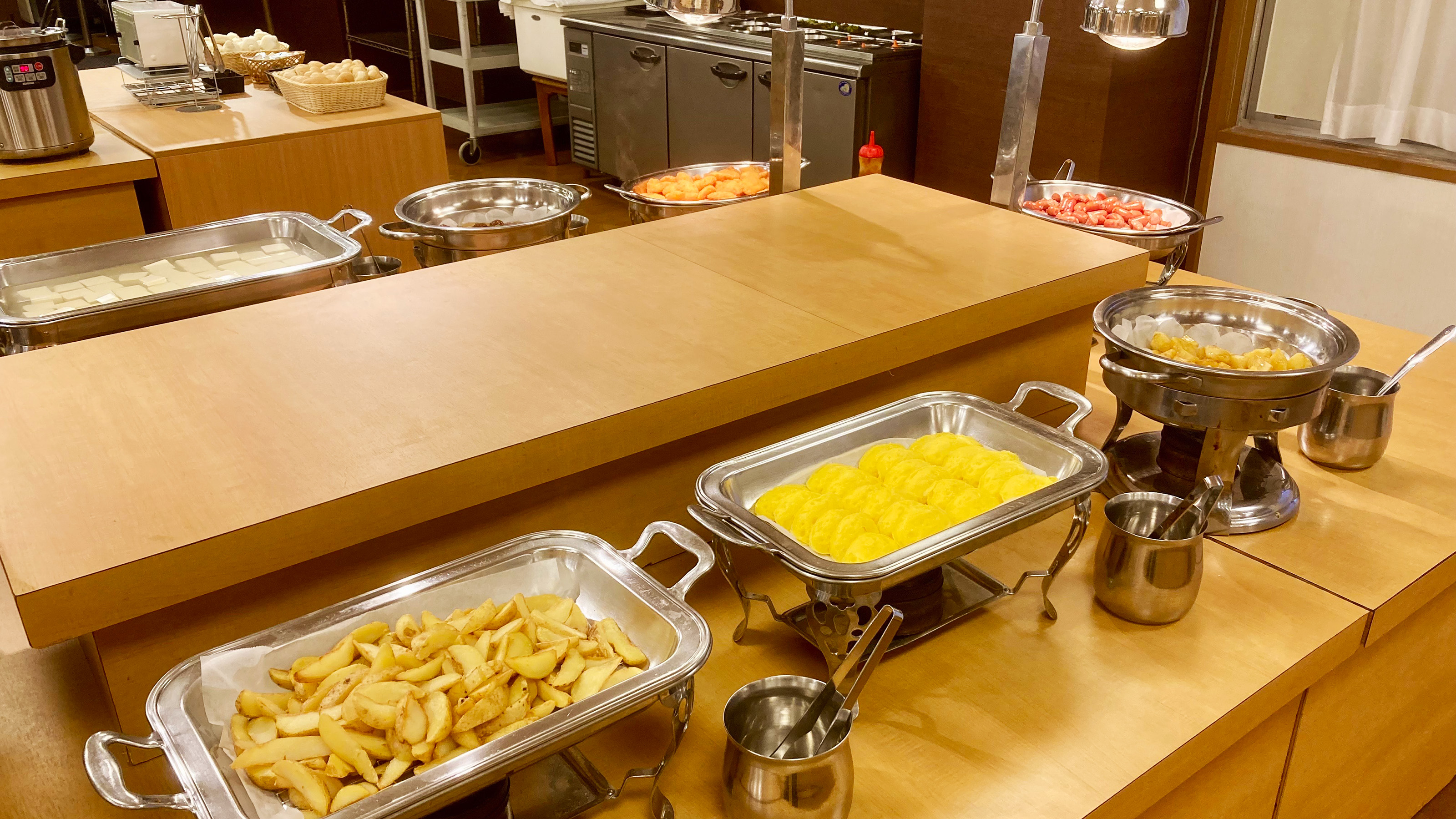 朝食バイキング一例