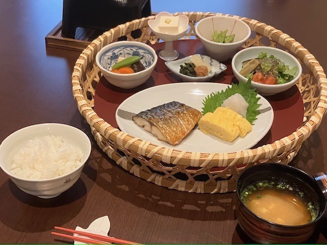 【うなぎ御膳プラン♪】★馬刺しの食べ比べ付き！★老舗うなぎ店と週末だけのスペシャルコラボ ♪