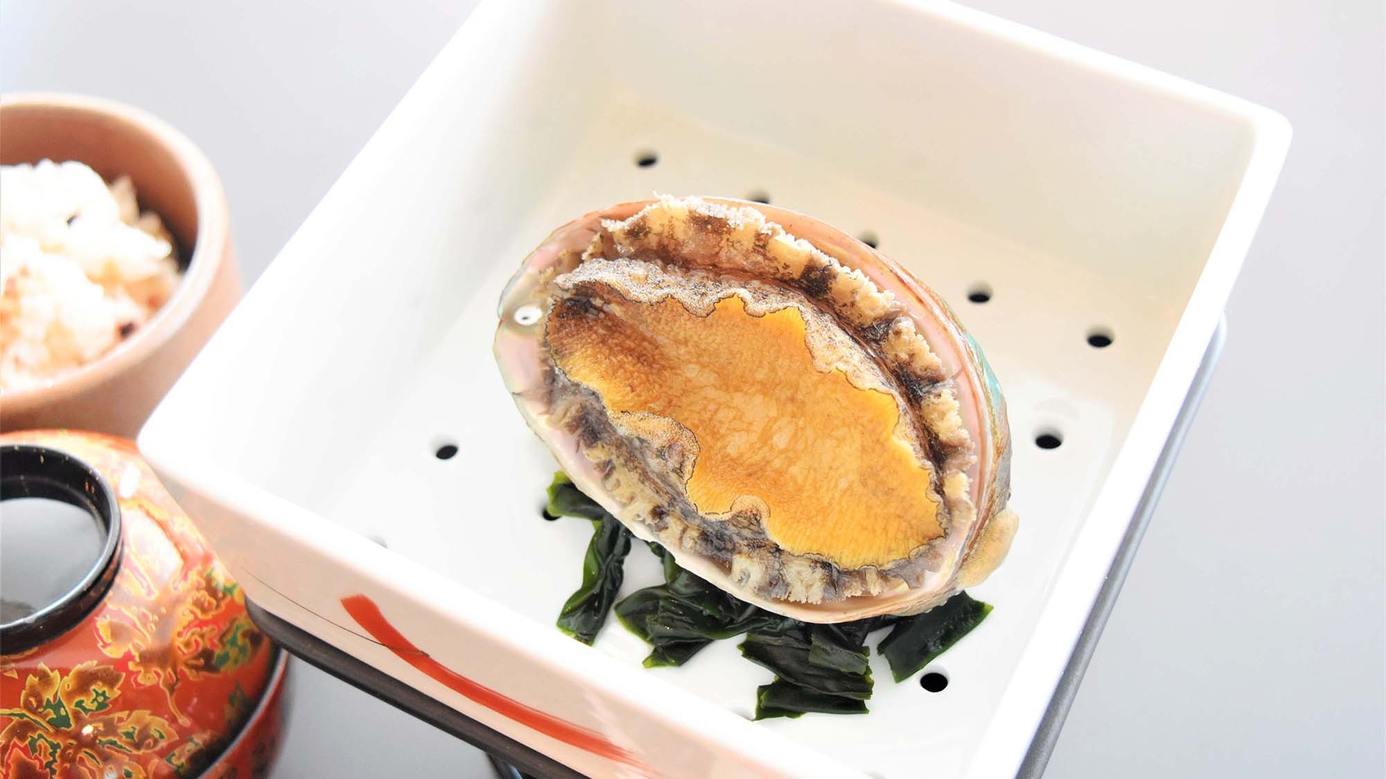 【一日5組限定】当館で人気の二枚看板『能登海会席』＆『能登牛会席』をシェアしよう♪