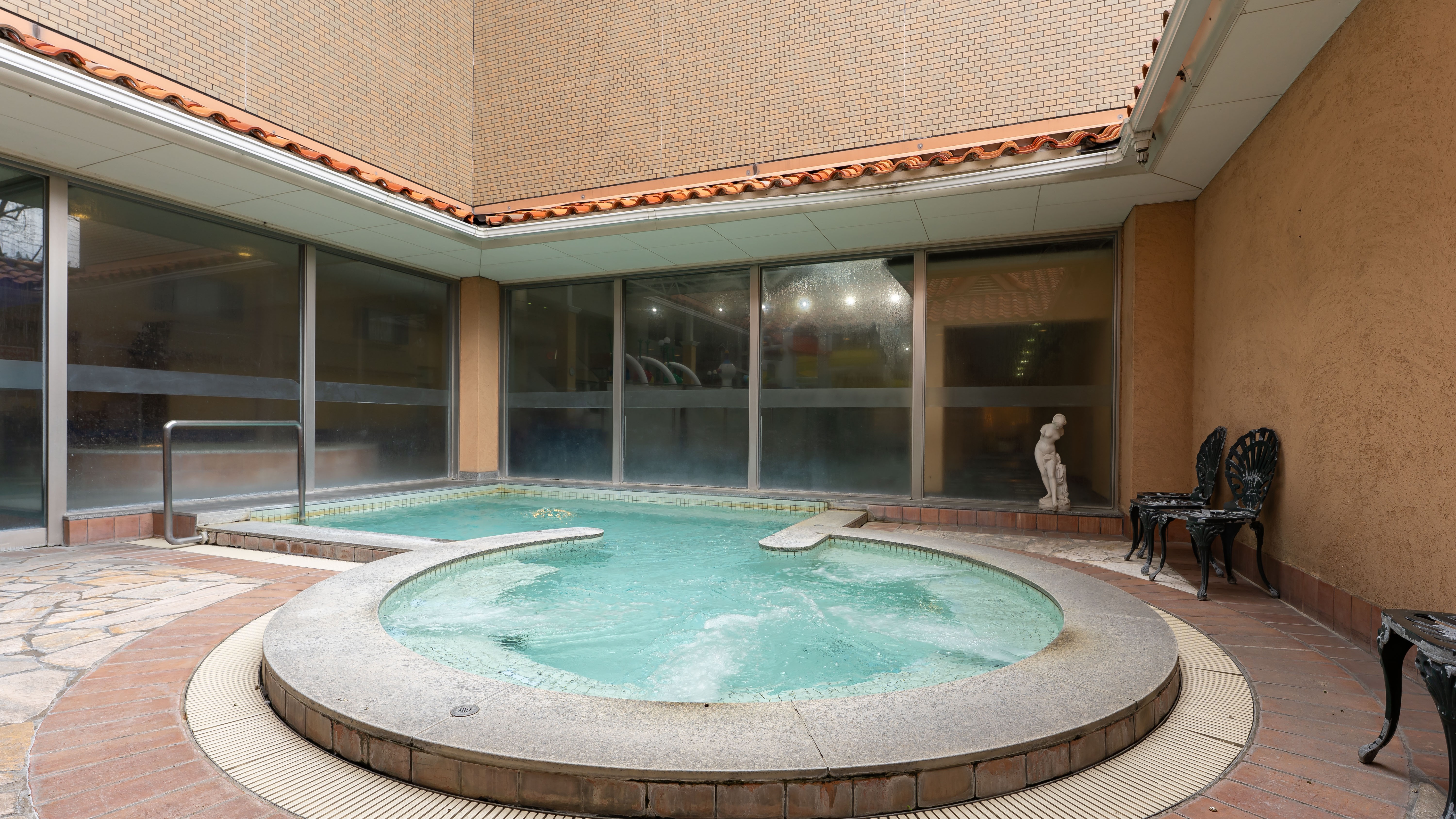 ジャクジー　奈良プラザホテル・奈良健康ランド