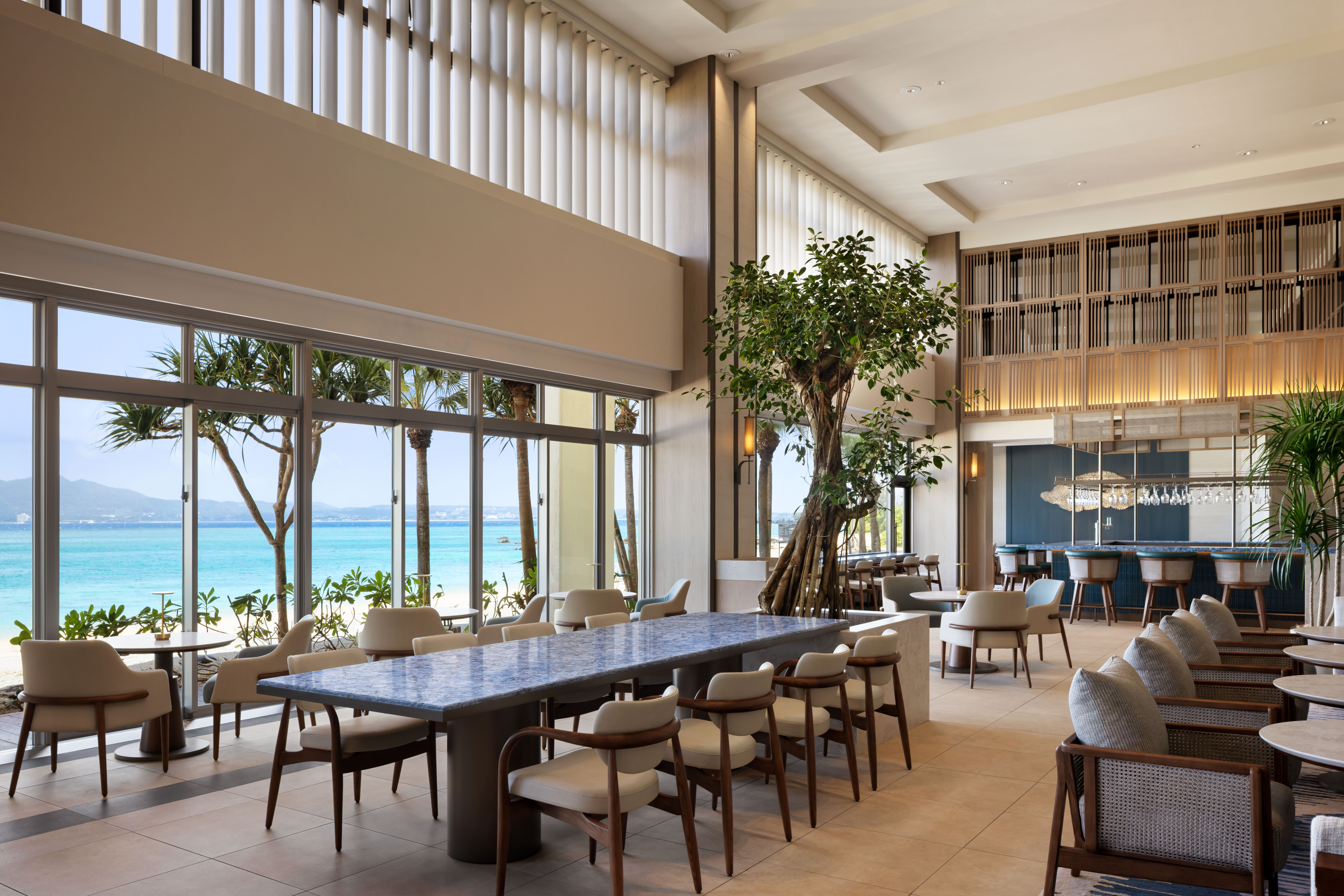 サンセットラウンジ「THE LOUNGE」
