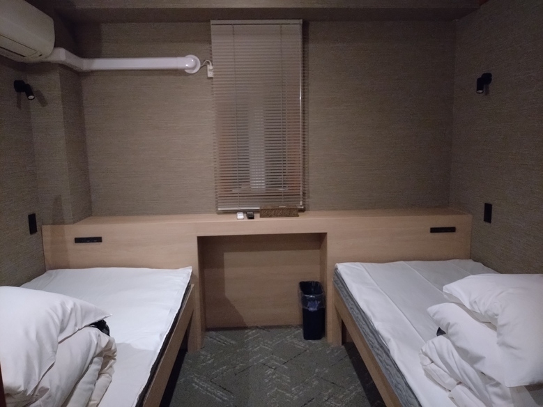 １月限定。モーニングトースト付2人部屋（日・月除く）