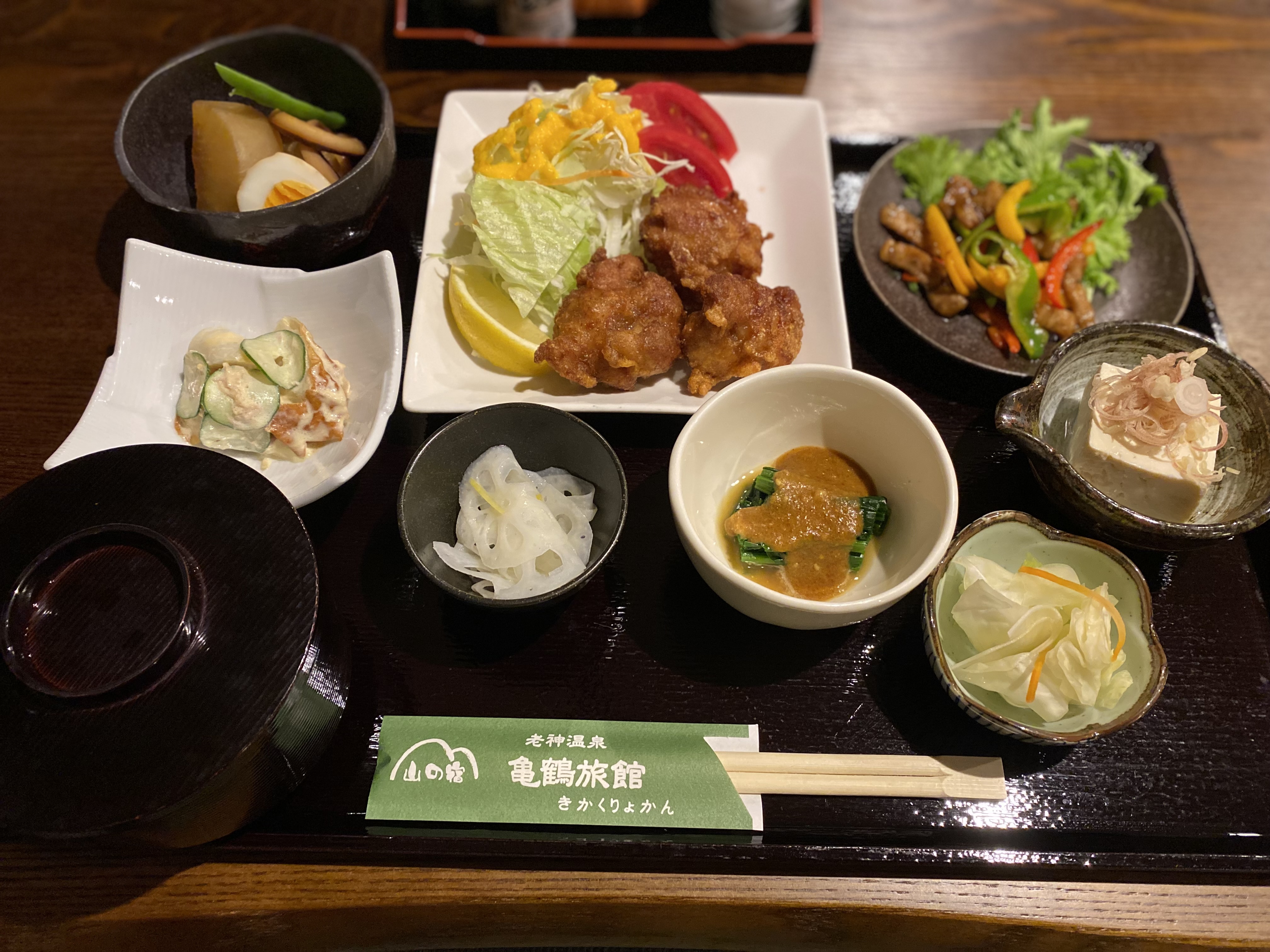 平日夕食例（唐揚げ定食）