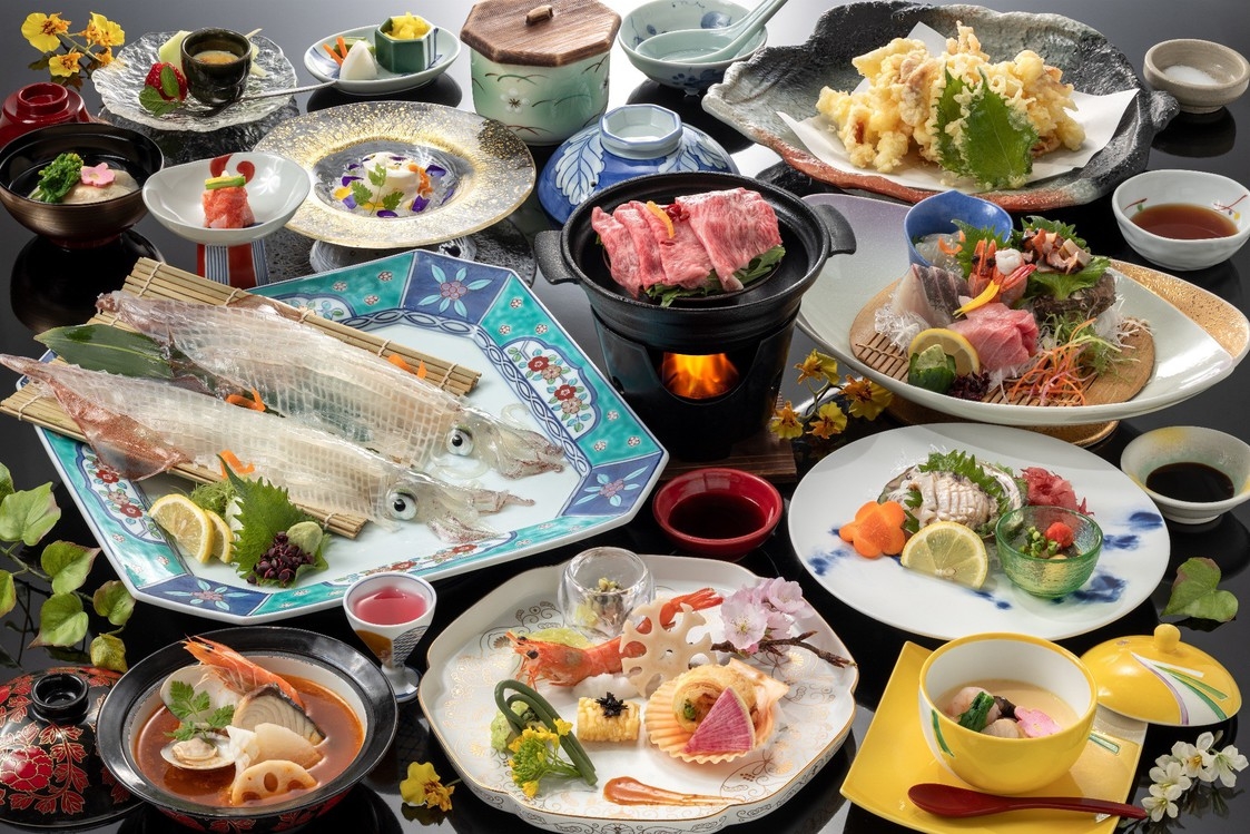 【基本】佐賀牛鍋 × 呼子活きイカ会席