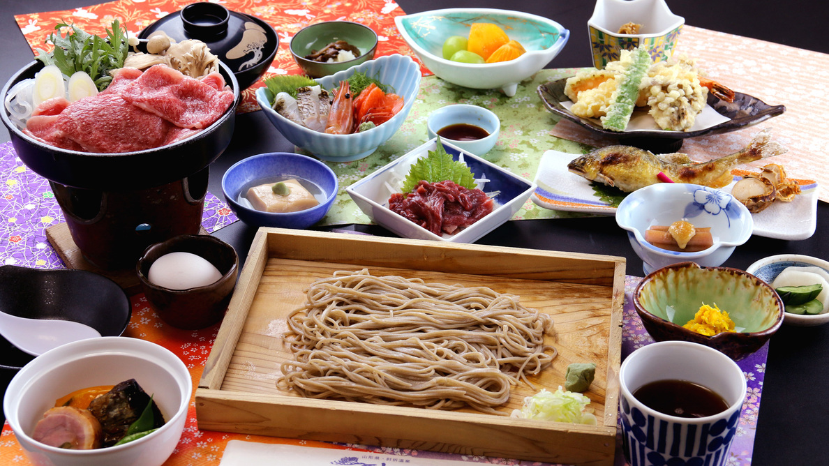 【グレードアップ】若旦那こだわりの手打ち【蕎麦】×【山形牛】のすき焼きを堪能！！【無料貸切洞窟風呂】