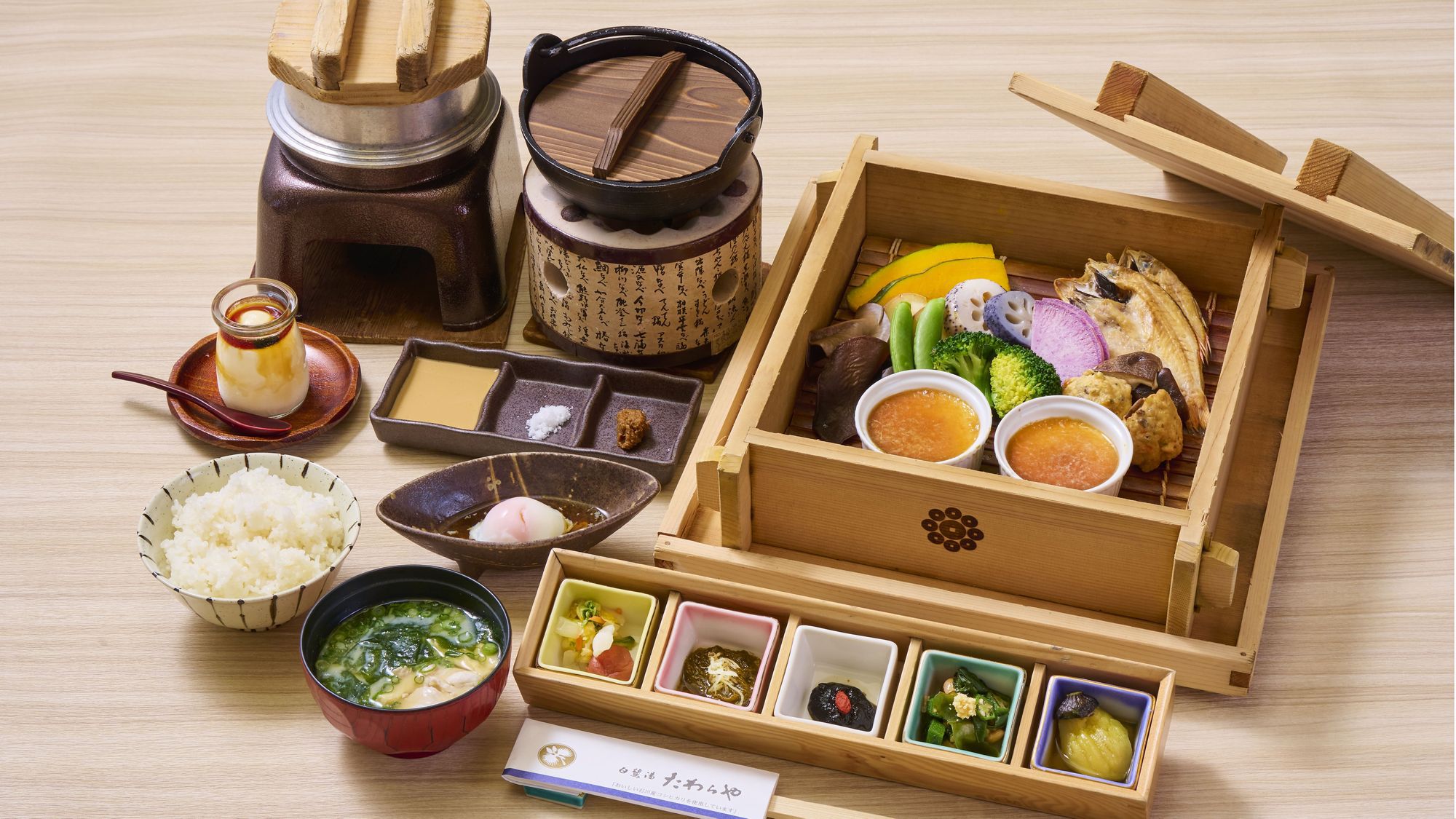 【ご朝食】加賀の味覚を詰め込んだ和定食（写真のせいろは2名様分でござます）