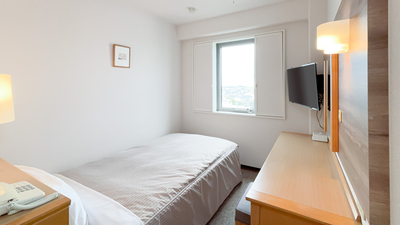 シングルルーム 12平米 ベッド幅：123cm