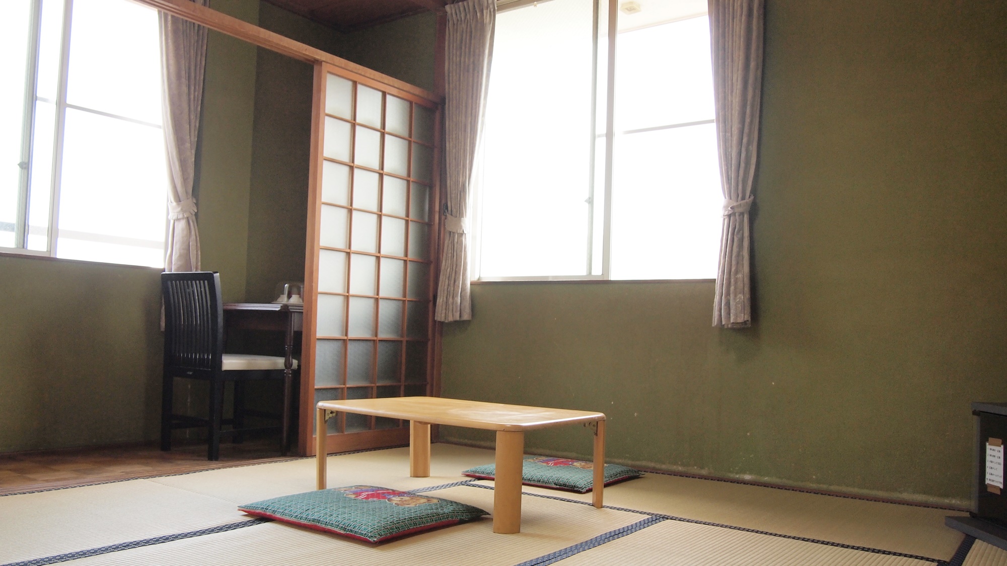*【部屋】海側または山手側の和室客室をご用意します。