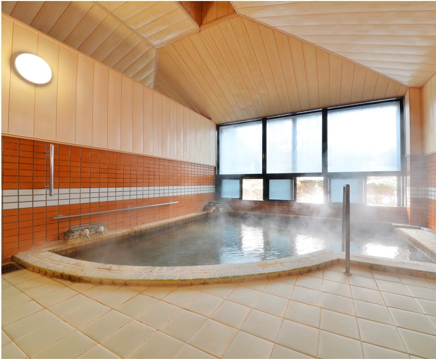 【♪直前割×素泊り♪】見つけたあなたはラッキー！食事なし「源泉かけ流し」温泉満喫で超お得◇WEB限定