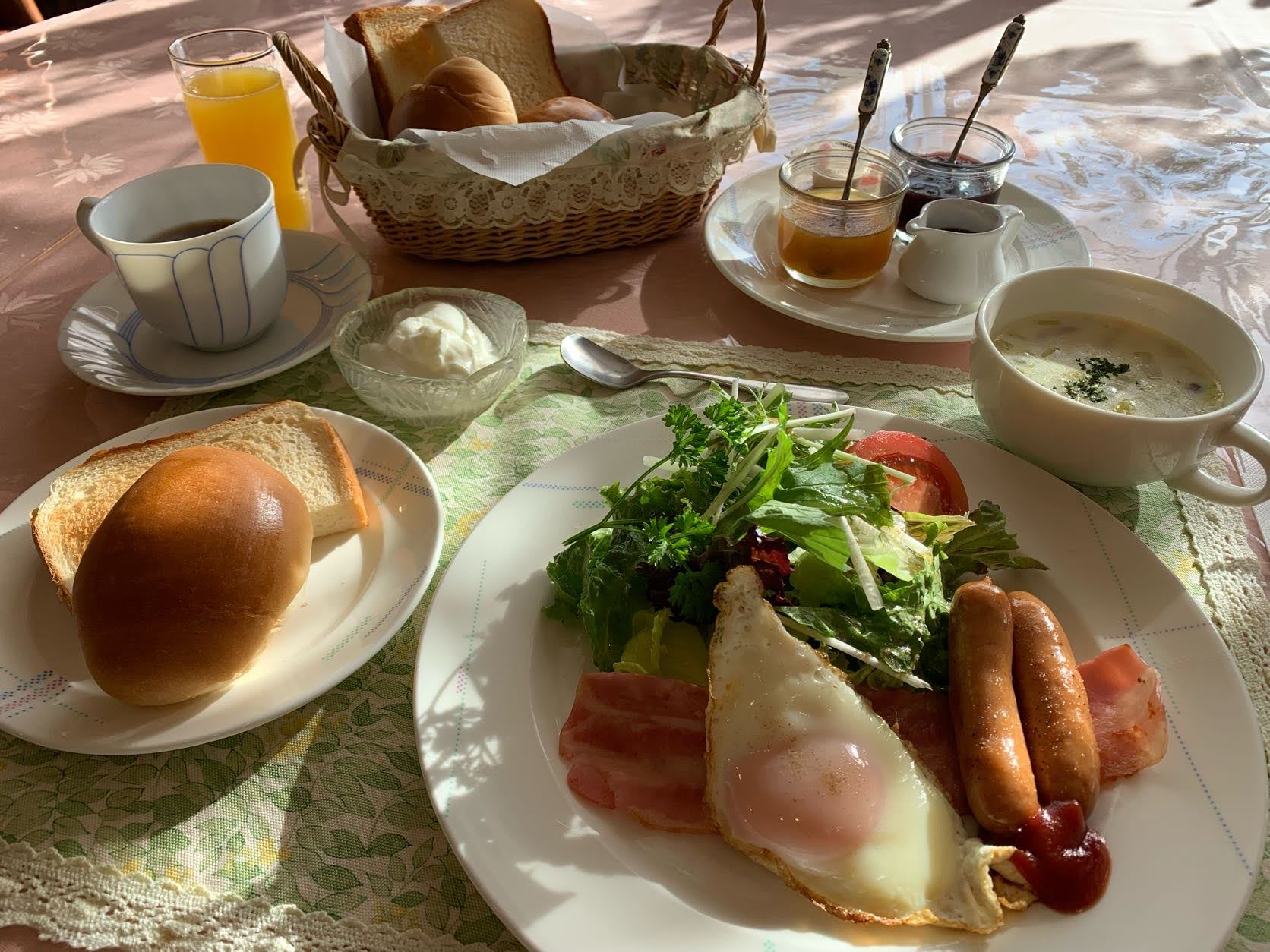 軽井沢の食事がおいしいペンション