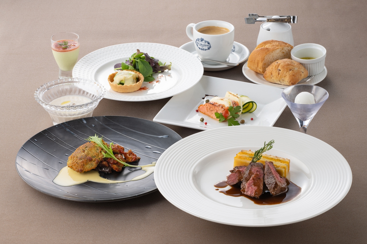 期間限定★2名1組で1名半額！夕食はマ・メゾン人気No.1☆グレードアップフレンチ☆【カップル】