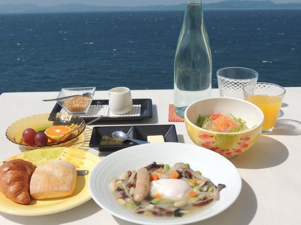 事前カード【平日限定一人旅】無料朝食付き♪海の見える露天付客室満喫贅沢プラン♪
