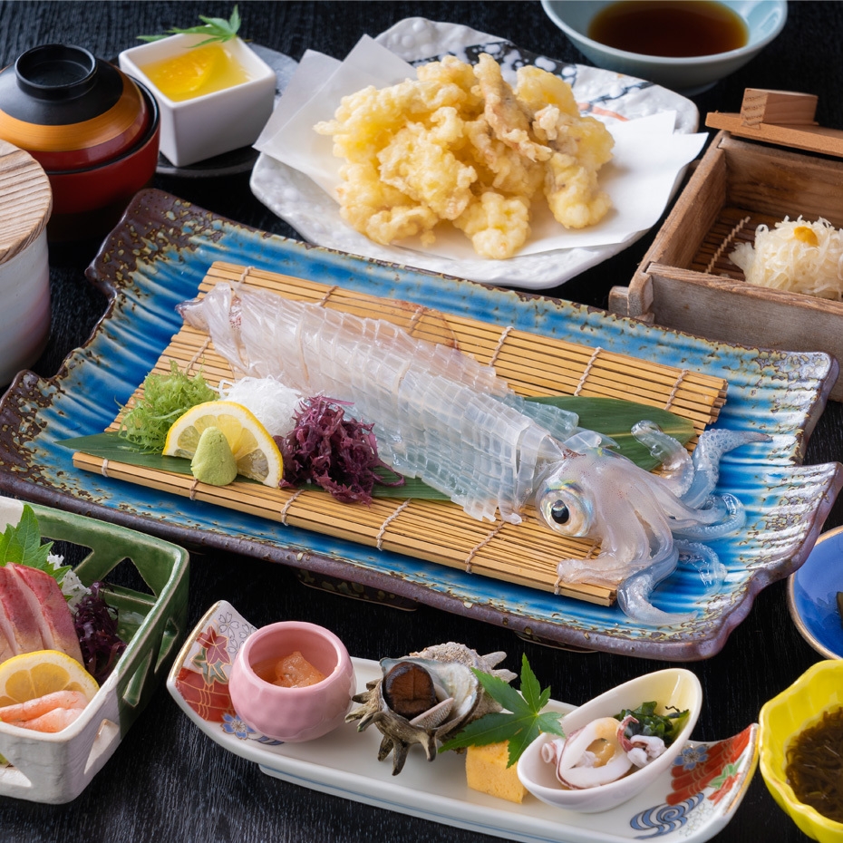 人気Ｎｏ．１【烏賊づくし会席プラン】烏賊活造り＆ミニ烏賊丼付き♪【添い寝無料】