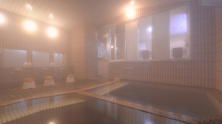 *大浴場(女湯)/肌にスーッと馴染むやわらかな天然温泉はお肌をすべすべにしてくれます。