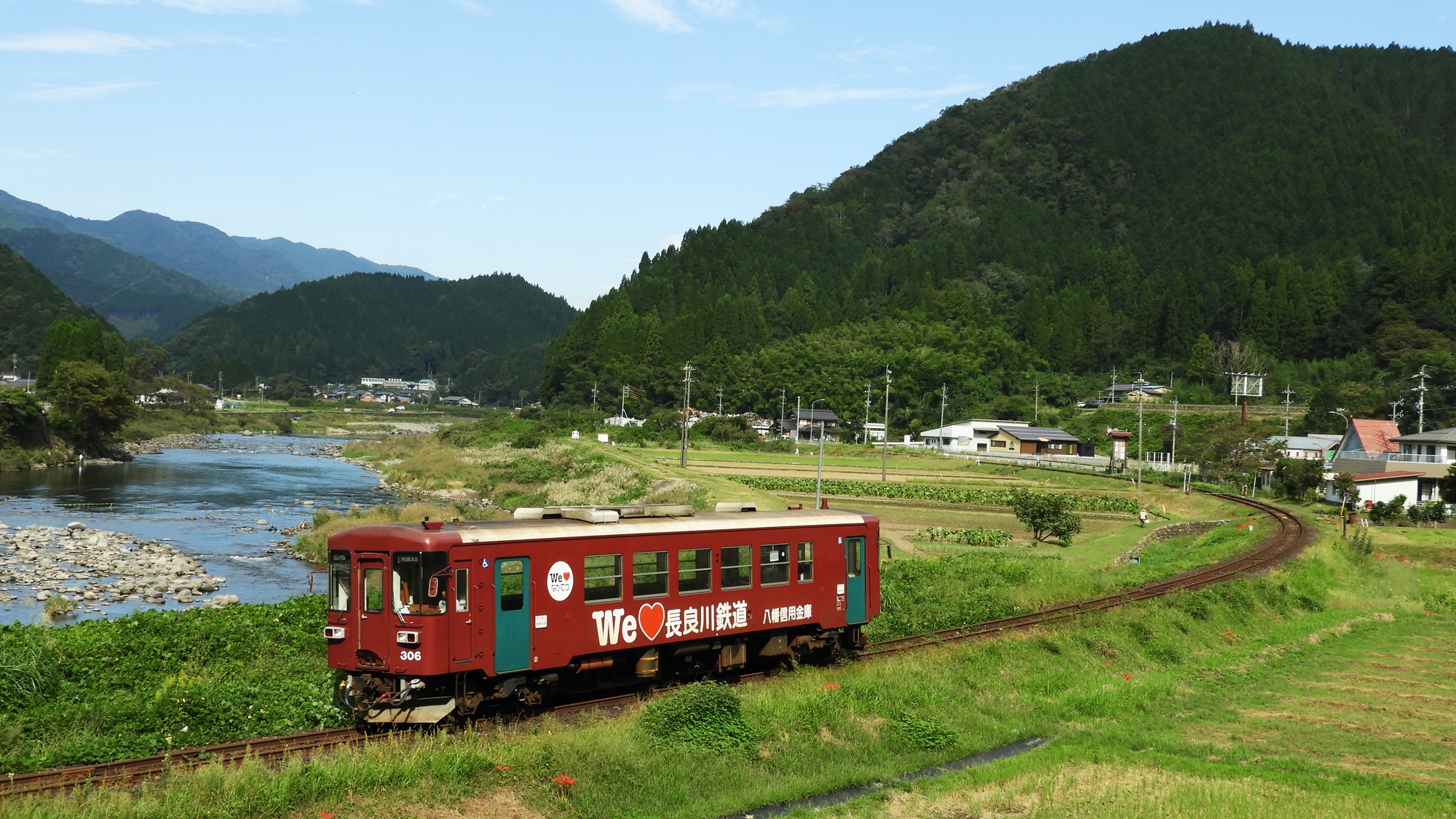 *【特別仕様観光列車「ながら」】長良川鉄道の人気の観光列車です♪