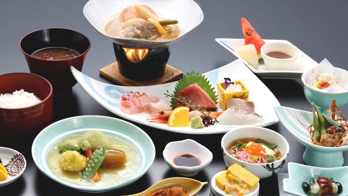 【一番人気／基本会席】銚子港で水揚げされた旬魚のお造りや千葉ブランド「しあわせ牛」海山の幸を味わう