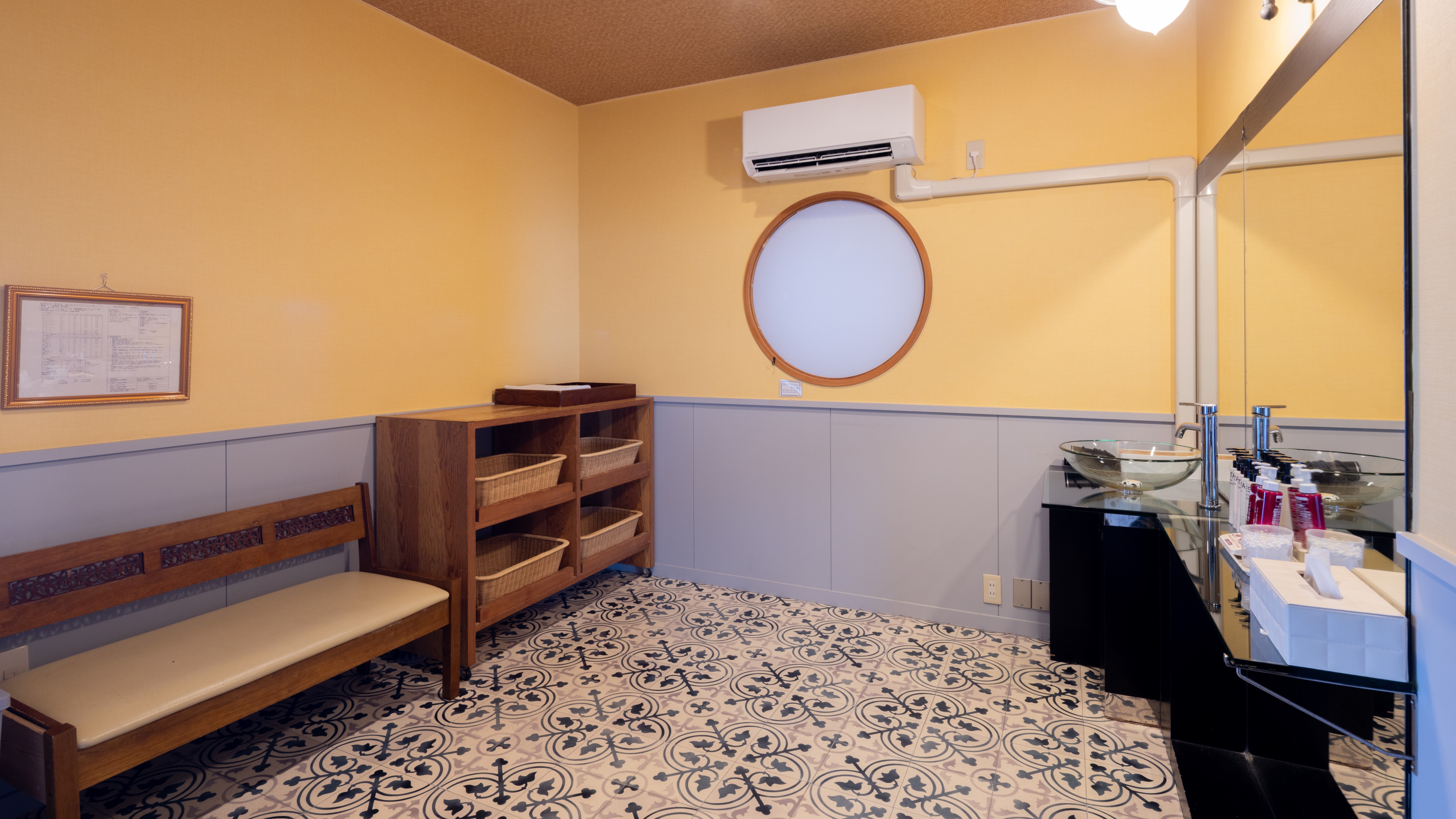 貸切風呂「澪つくし」脱衣所